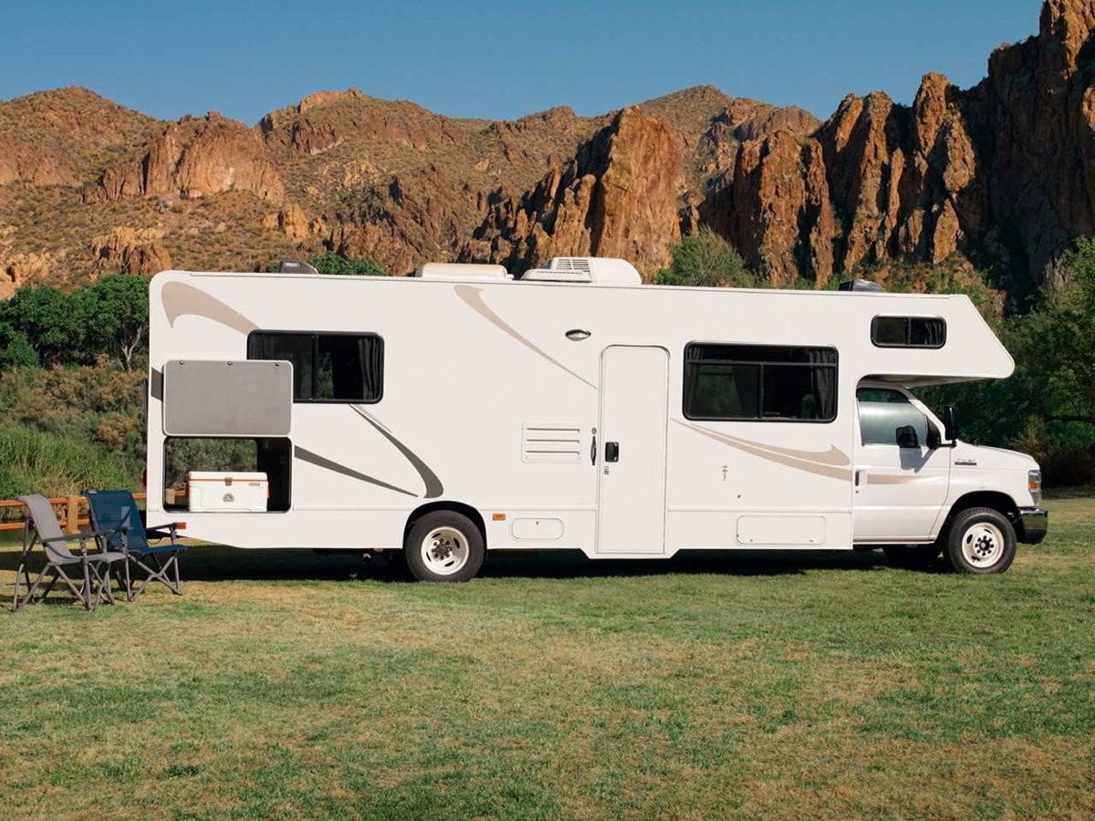 Representative Class C motorhome image — exact Thor Majestic 28A photos coming
