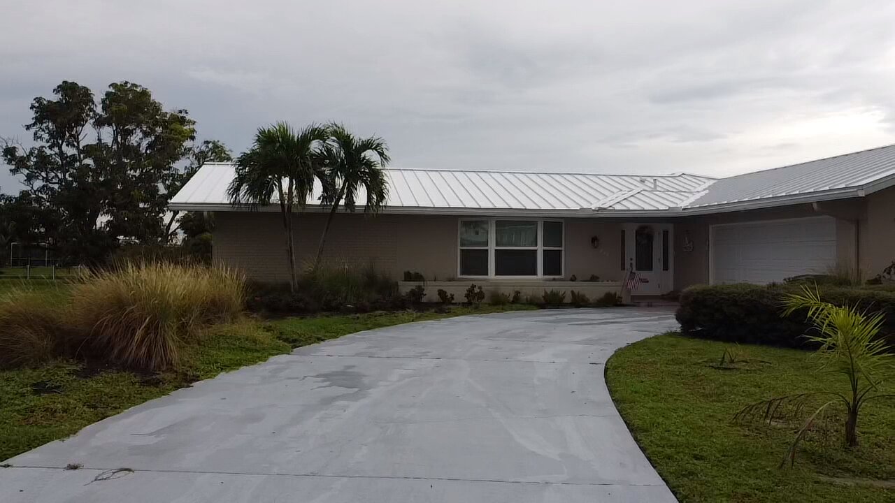 Standing Seam Metal Roof — Reliable Roofing FL